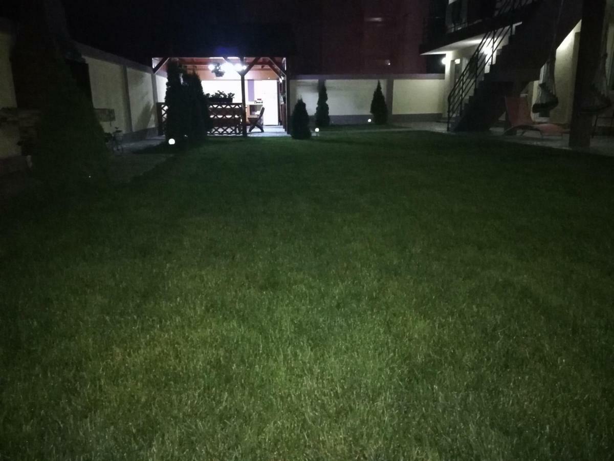 Готель Casa Gogu Неводарі Екстер'єр фото